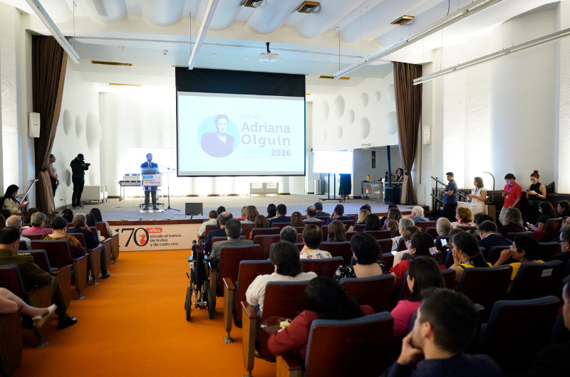 Ministro de Justicia entreg&oacute; reconocimiento a defensoras p&uacute;blicas por su rol y trayectoria