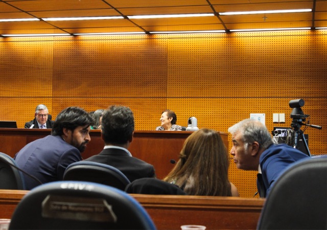 En la sala 903 del Centro de Justicia de Santiago (CJS), el equipo de defensores del 'Caso fraude a Carabineros' escuch&oacute; el veredicto.