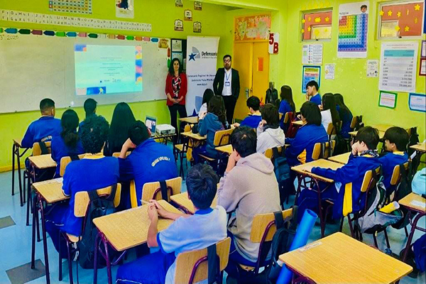 "Este tipo de iniciativas son fundamentales para la formaci&oacute;n integral de los j&oacute;venes", se&ntilde;alaron los profesionales de la Defensor&iacute;a Regional. 