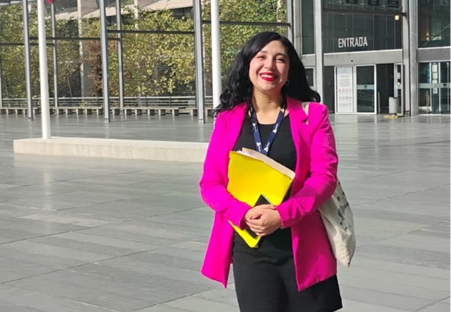 La defensora penitenciaria Javiera Mellado a la salida del Centro de Justicia en Santiago, luego de alegar la causa del joven J.L.