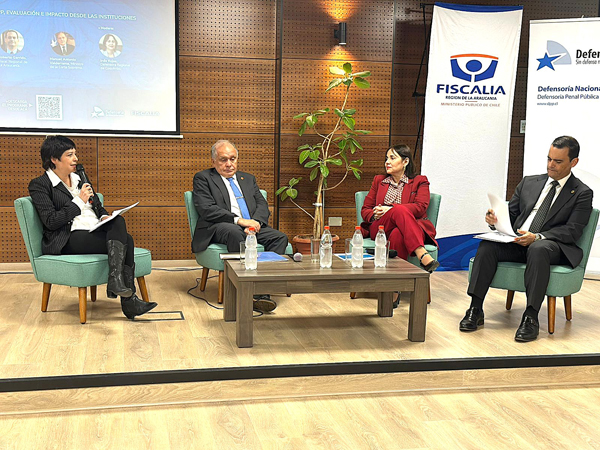 Seg&uacute;n la Defensora Nacional, la falta de autonom&iacute;a institucional "es una deuda del sistema".