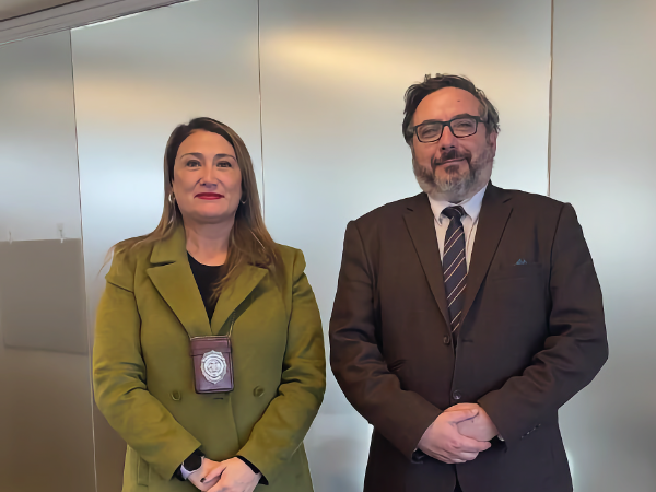La reuni&oacute;n entre el defensor local jefe y la prefecta de la polic&iacute;a civil se realiz&oacute; en dependencias de la PDI de Osorno.