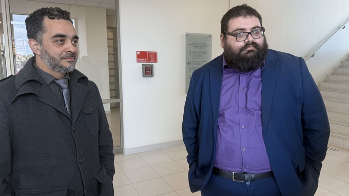 Los abogados Paulo Gonz&aacute;lez y Sebasti&aacute;n N&uacute;&ntilde;ez. 