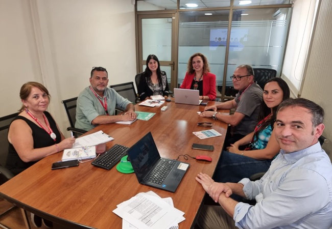 Los equipos acordaron la realizaci&oacute;n de charlas interinstitucionales y coordinaciones con otros programas municipales 