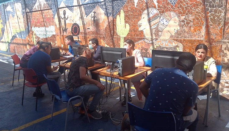 M&aacute;s de 80 usuarios privados de libertad fueron atendidos durante el operativo de defensa en el CDP de Calama.