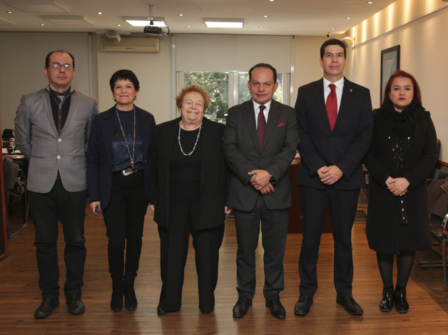 La Defensora Nacional viaj&oacute; a Buenos Aires para cumplir su primer compromiso internacional.