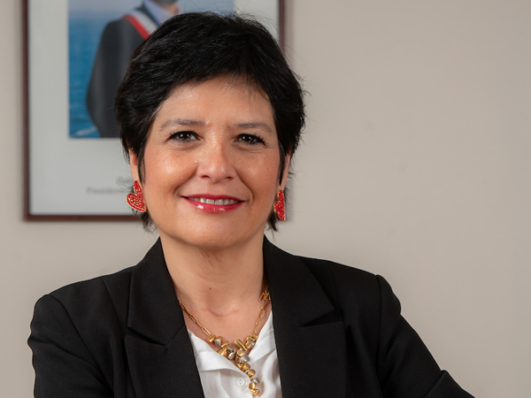 La Defensora Nacional, Ver&oacute;nica Encina Vera. 