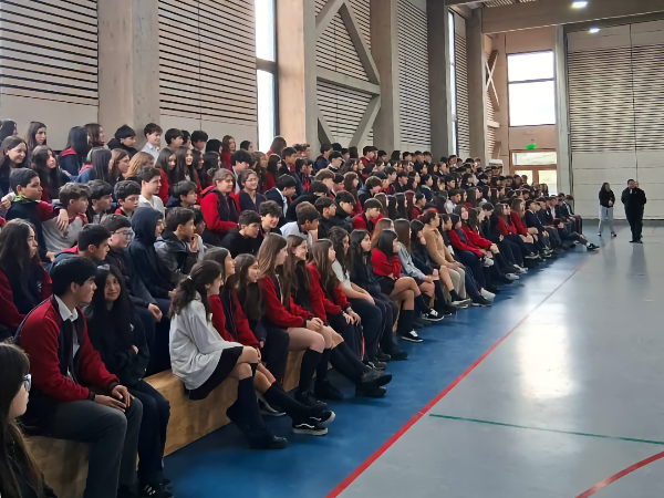 En total, 240 estudiantes asistieron a la charla realizada por el defensor penal p&uacute;blico.
