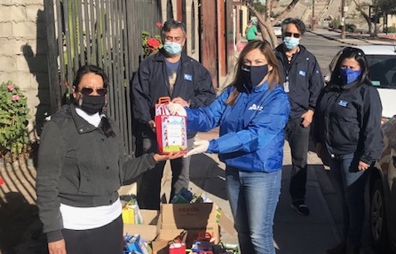 Un equipo de la Defensor&iacute;a Regional entreg&oacute; los regalos para los ni&ntilde;os de la poblaci&oacute;n Juan Pablo II de Copiap&oacute;. 