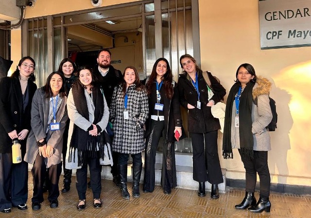 El equipo de defensa de g&eacute;nero a la salida de la c&aacute;rcel de San Miguel, tras el operativo de defensa.